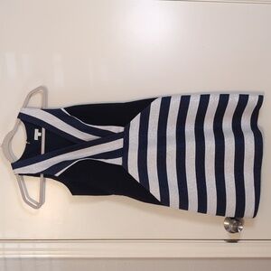 Shoshanna Midi dress in Silver and Navy Blue. Size 4